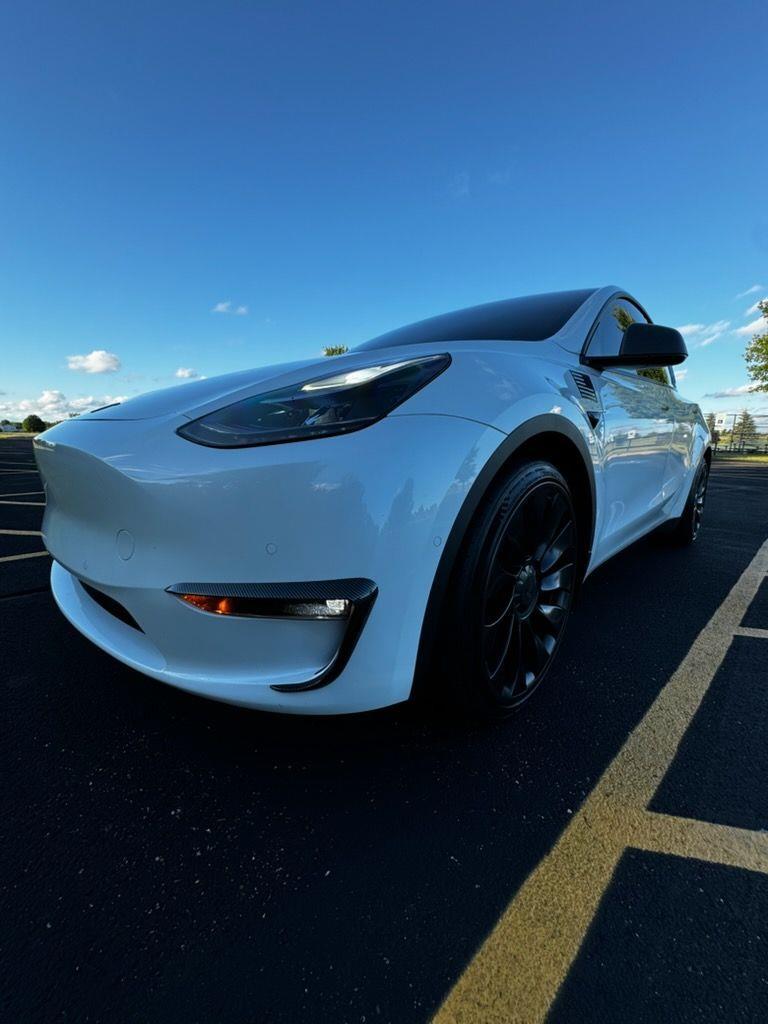 tesla model y 2022 7SAYGDEF8NF452048 image tesla model y 2022 7SAYGDEF8NF452048 image
